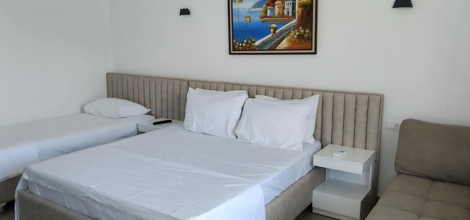Marios Apartament Himare Appartement